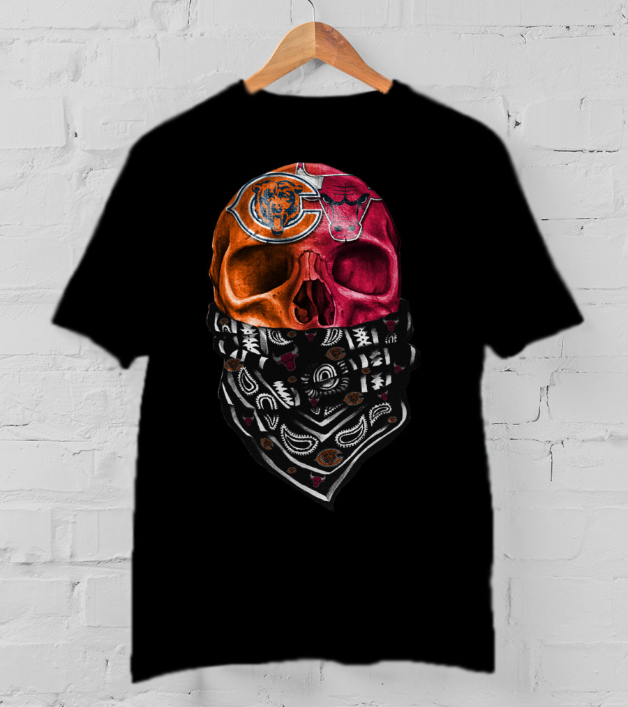 Chicago Bears And Bulls Skull With Bandana T-Shirt