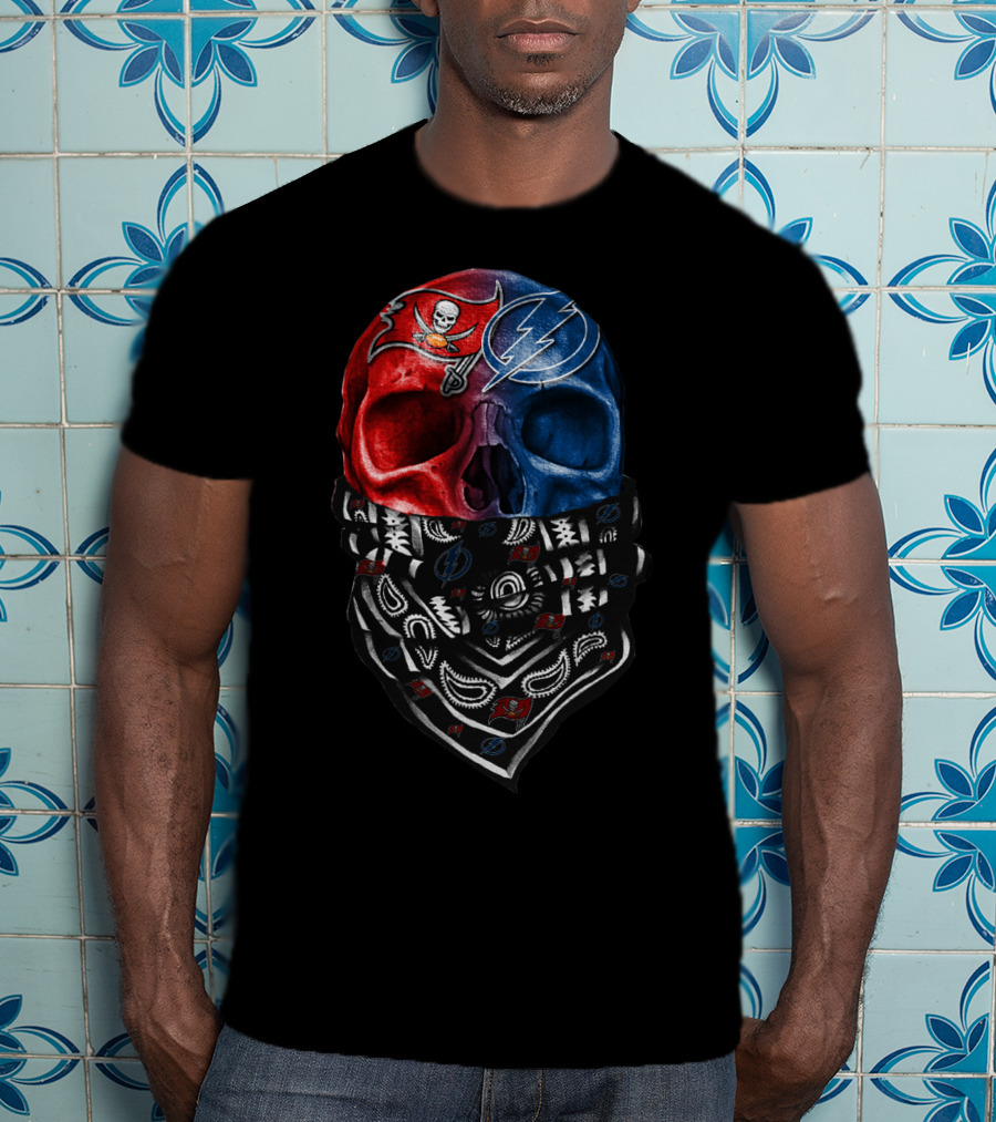 Buccaneers And Lightning Skull Bandana T-Shirt