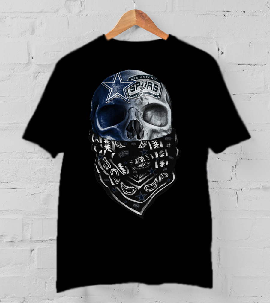 San Antonio Spurs Skull With Paisley Bandana T-Shirt