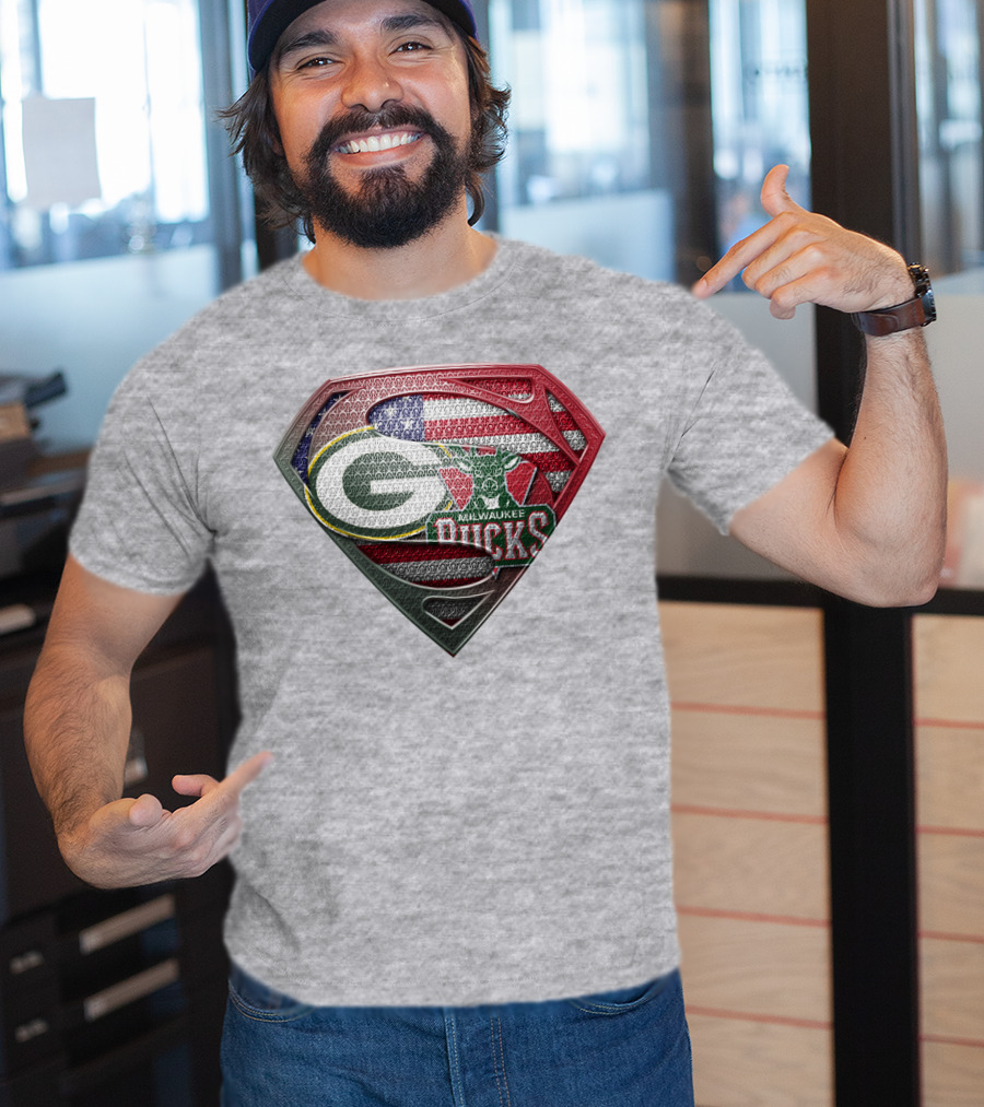Green Bay Milwaukee Bucks Superman American Flag T-Shirt