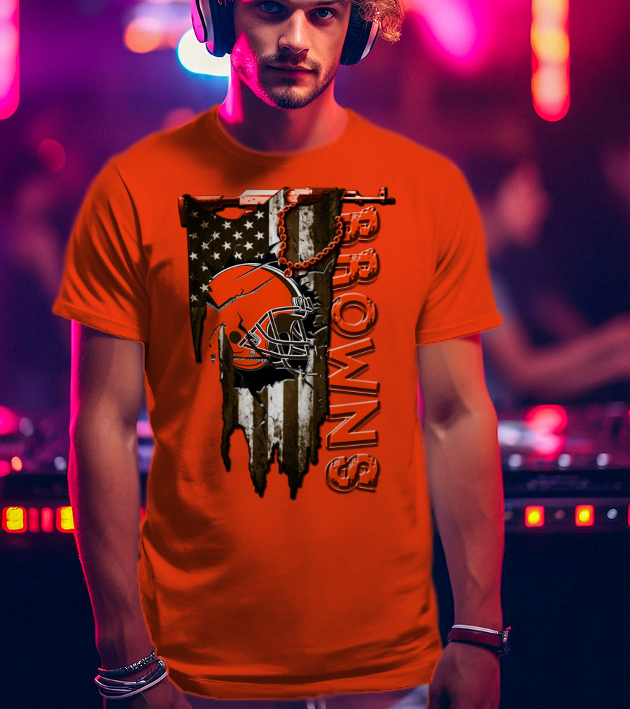 Cleveland Browns American Flag Football Helmet Browns T-Shirt