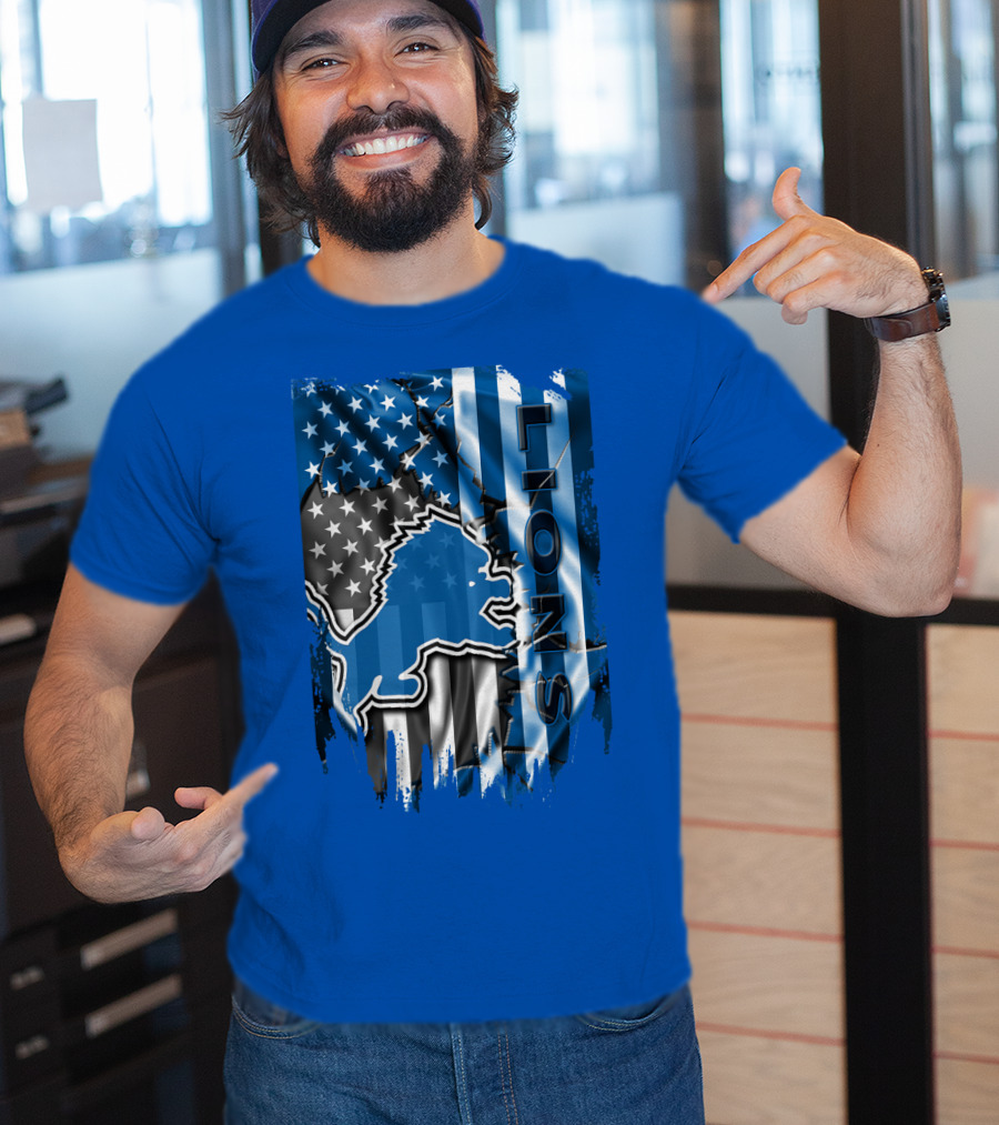 Detroit Lions American Flag Football Team T-Shirt