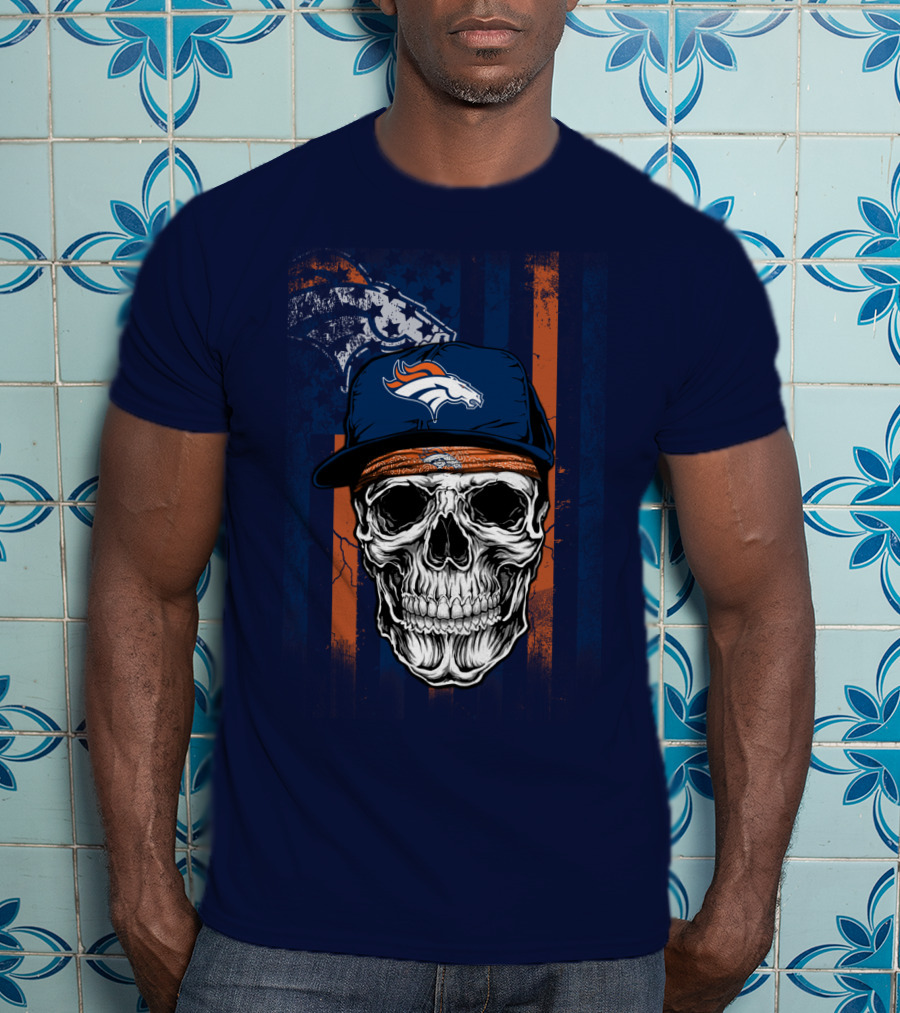Denver Broncos Skull With Cap And Logo На Тёмно-Синем Фоне T-Shirt