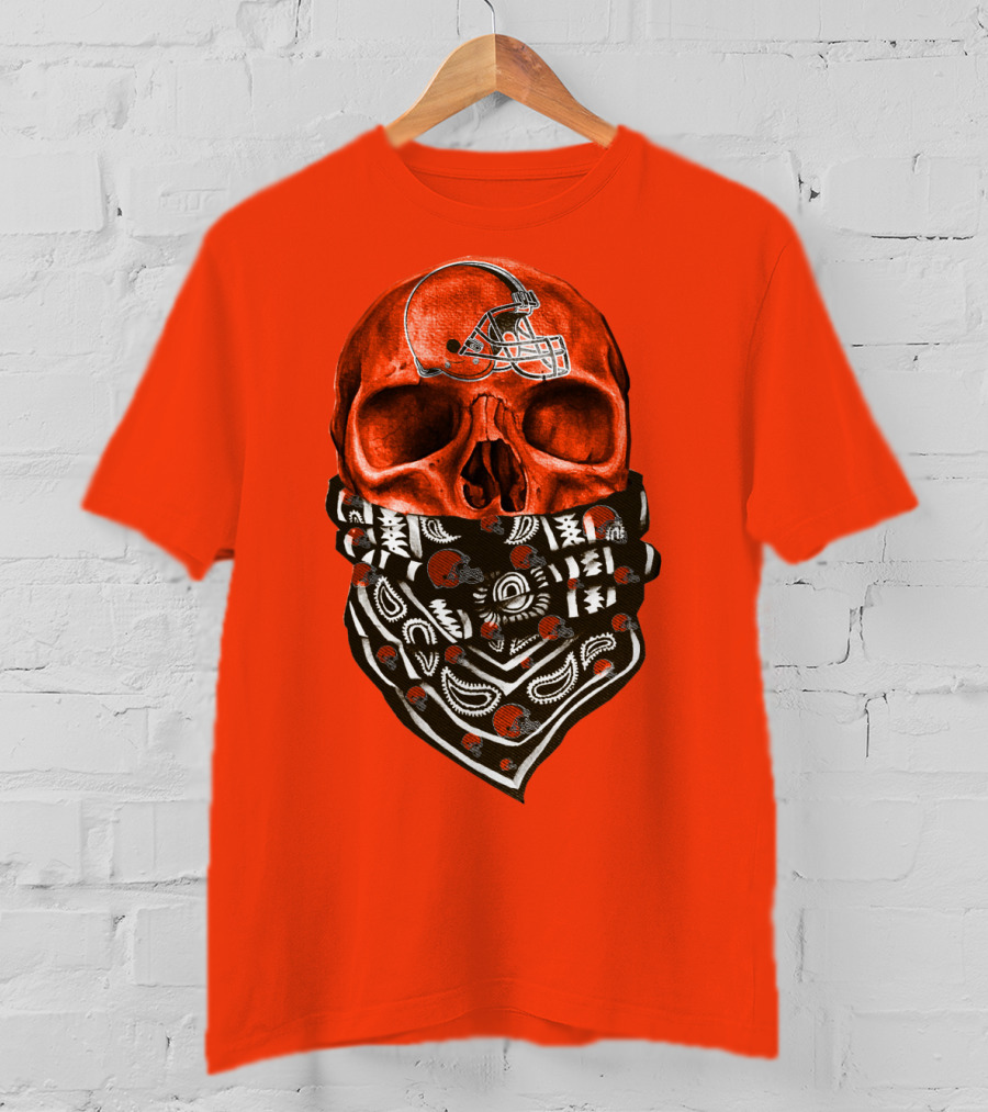 Cleveland Browns Skull With Helmet And Bandana T-Shirt