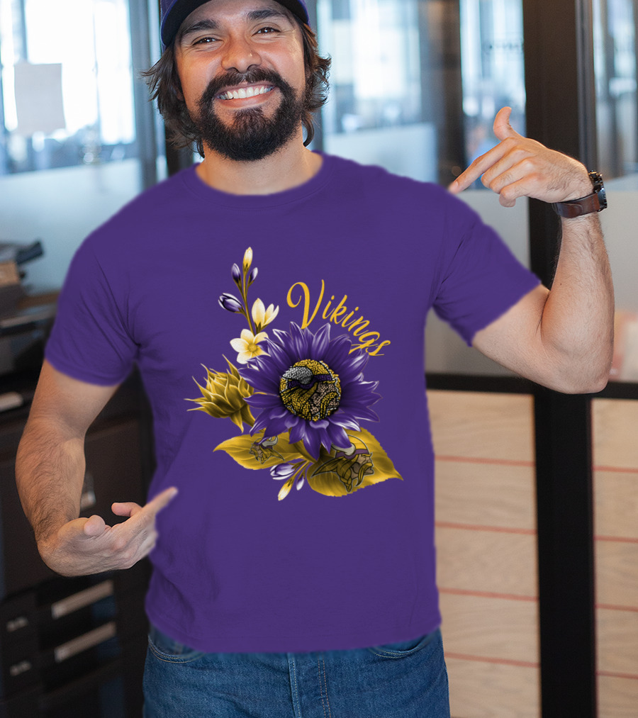 Vikings Minnesota Purple Floral Football Team Badge T-Shirt