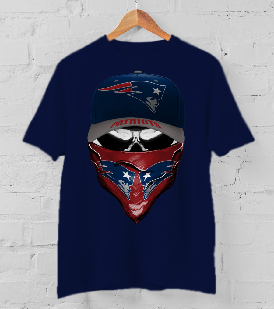 New England Patriots Cap And Skull Bandana T-Shirt