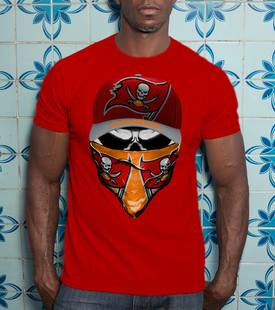 Buccaneers Skull Logo Hat And Bandana Red T-Shirt