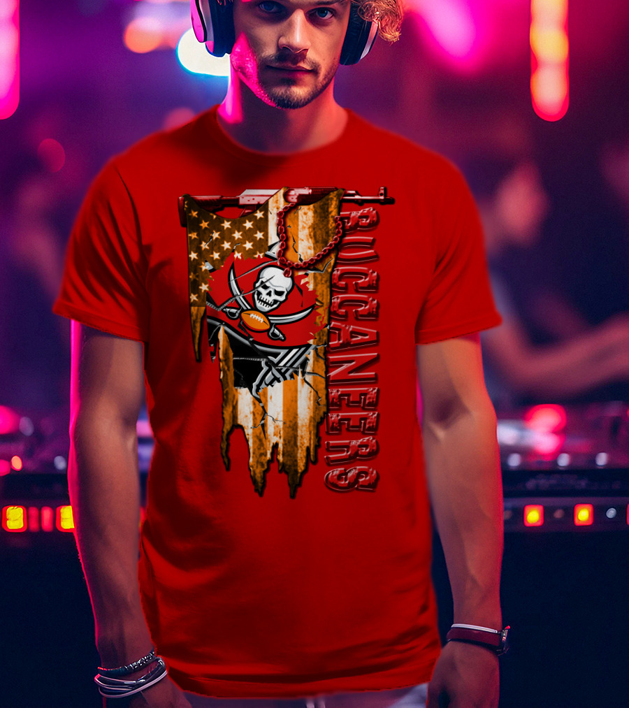 Tampa Bay Buccaneers American Flag Skull T-Shirt