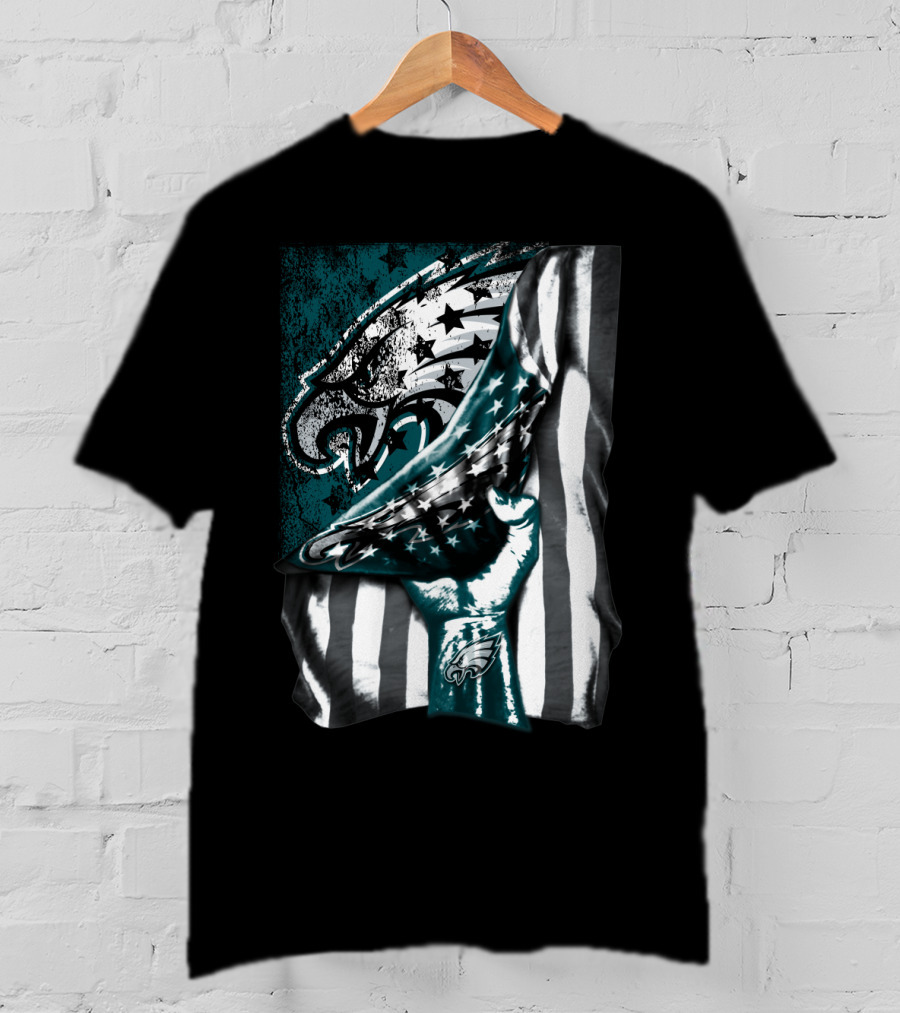 Philadelphia Eagles American Flag Hand Holding T-Shirt