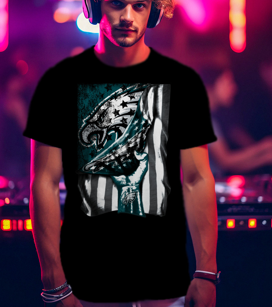 Philadelphia Eagles American Flag Hand Holding T-Shirt