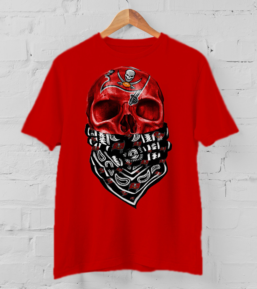Tampa Bay Buccaneers Skull Bandana T-Shirt