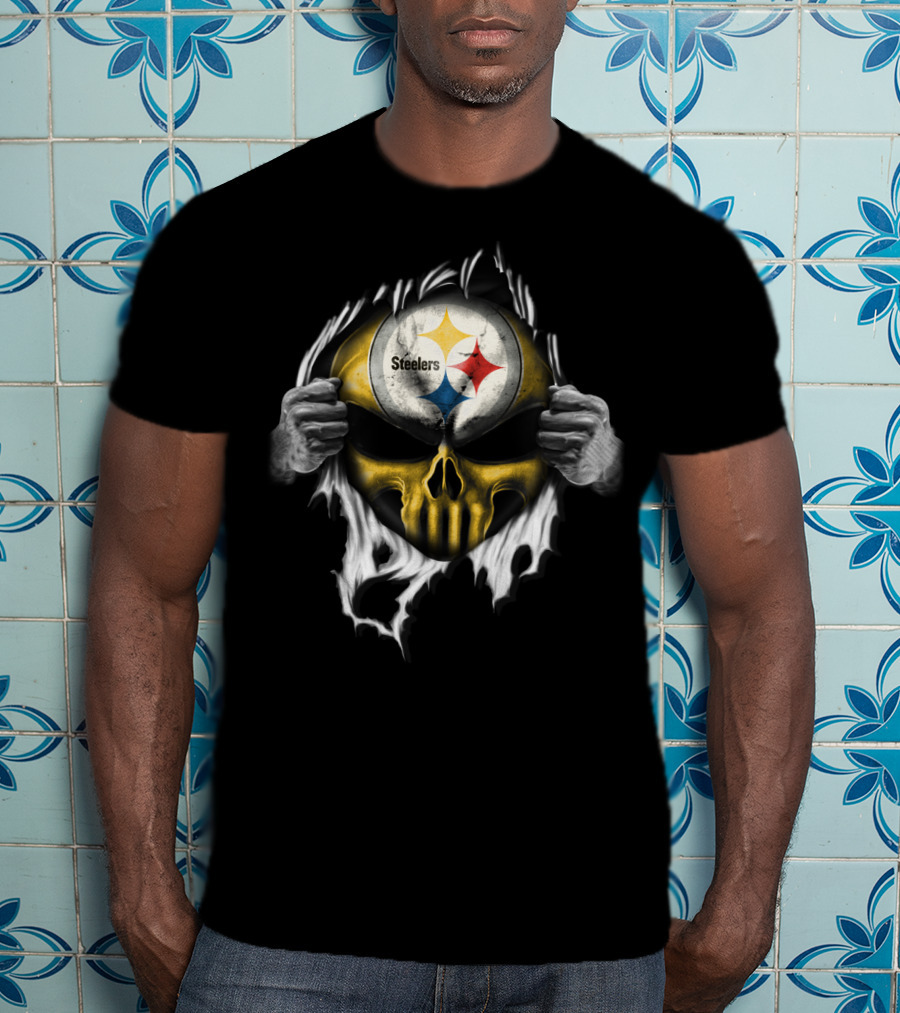 Steelers Skull With Logo And Ripped Effect T-Shirt