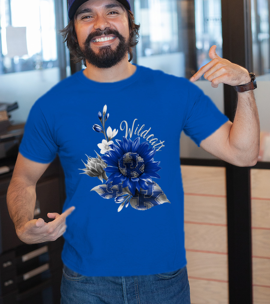 Wildcats Kentucky Blue Flowers K T-Shirt