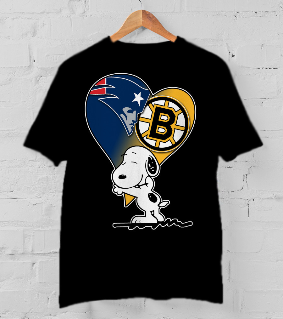 Patriots Bruins Snoopy Heart Hug T-Shirt