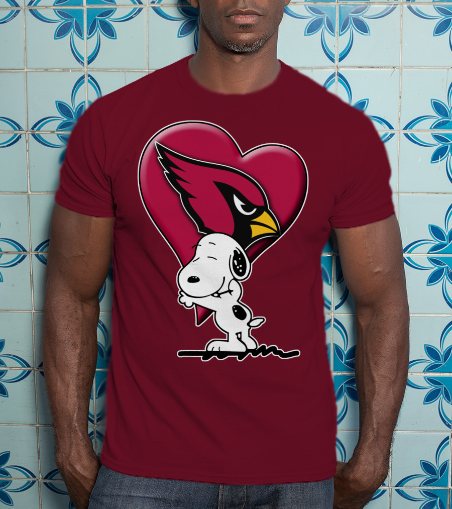 Snoopy Hugging Heart Arizona Cardinals T-Shirt