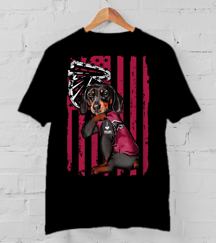 Dachshund I Love Mom Atlanta Falcons Fan Background T-Shirt