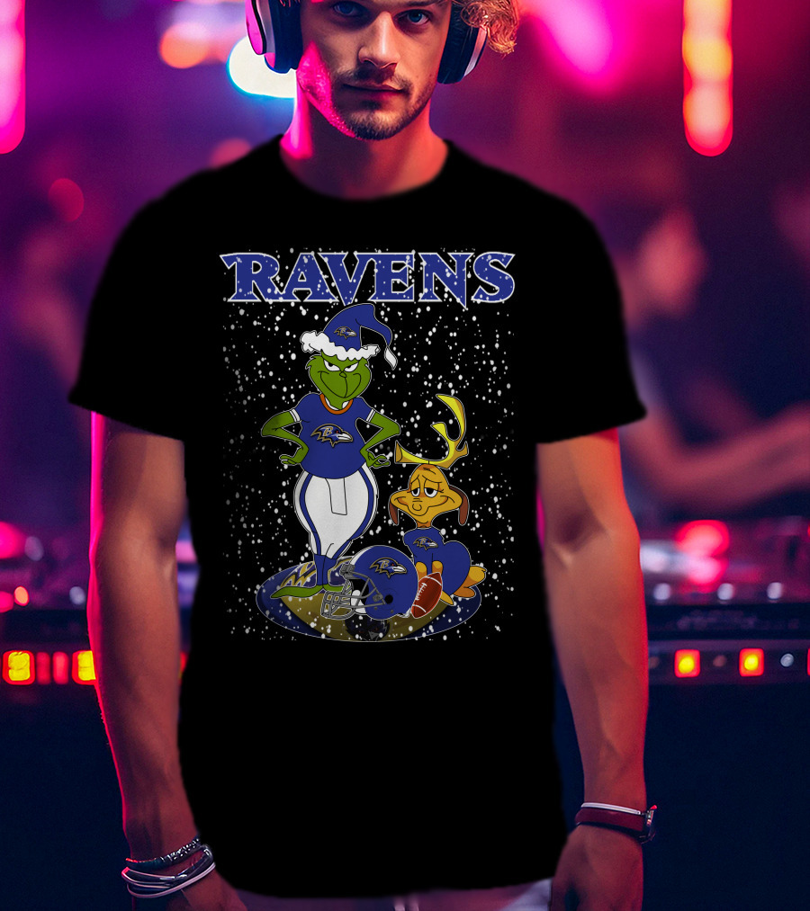 Grinchxmas Ravens Baltimore Football Holiday Scene T-Shirt