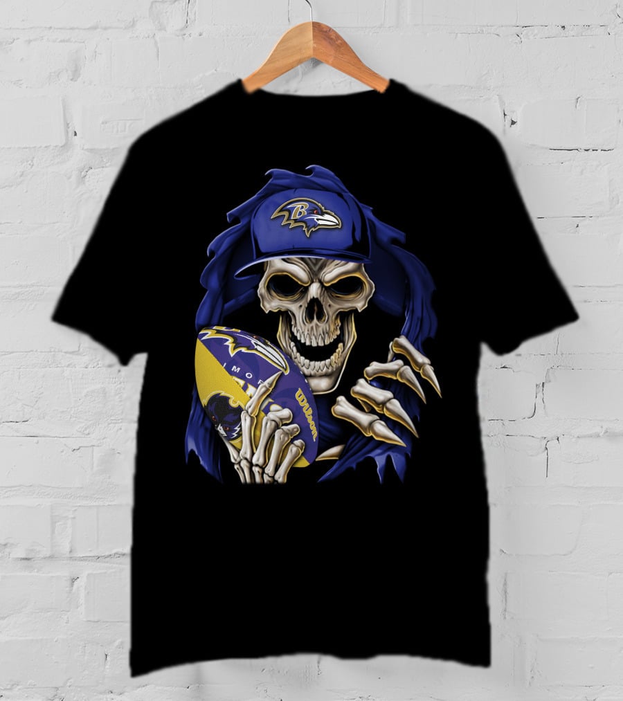 Skullbong Baltimore Ravens Skeleton Holding Football T-Shirt