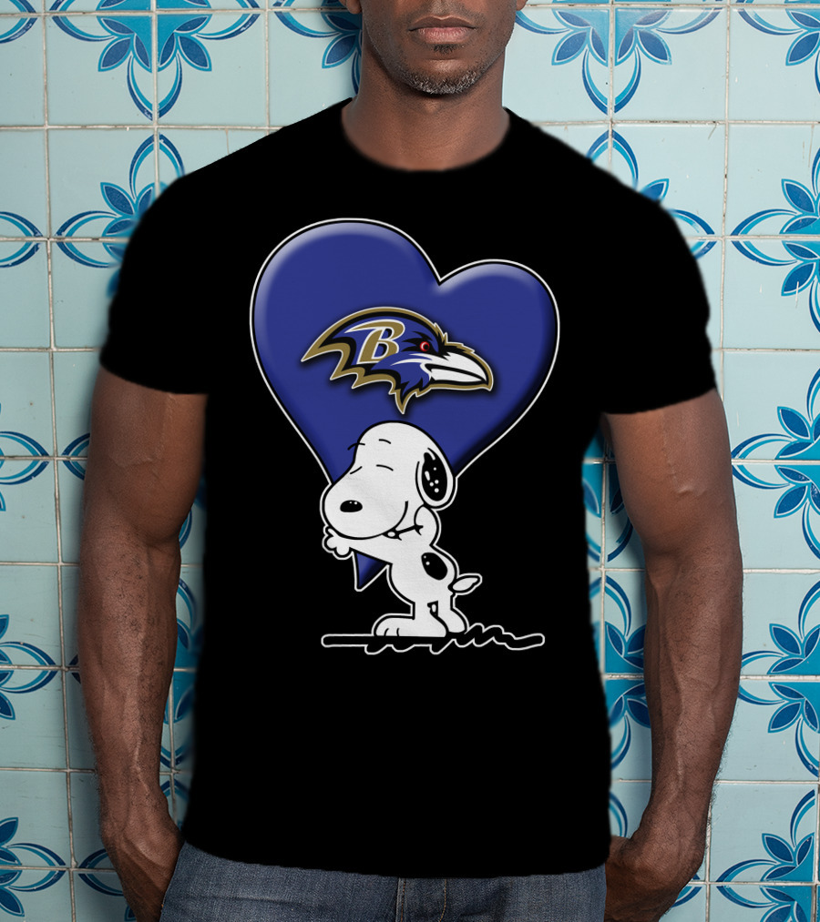 Snoopy Hugging Baltimore Ravens Heart T-Shirt