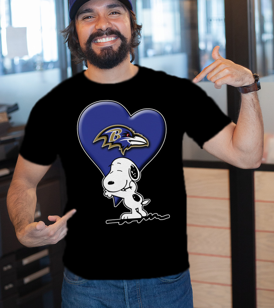 Snoopy Hugging Baltimore Ravens Heart T-Shirt