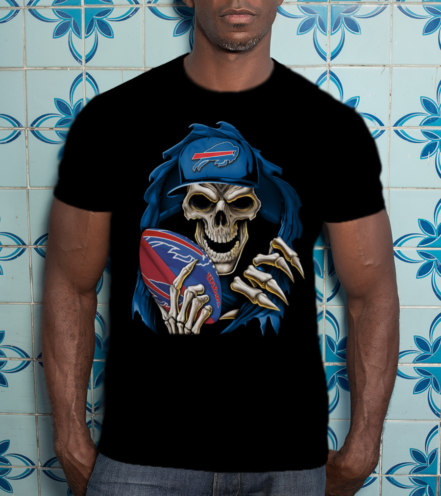 Buffalo Bills Skull Holding Football T-Shirt