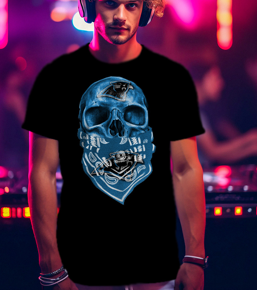 CAROLINA PANTHERS Skull Bandana Fan T-Shirt