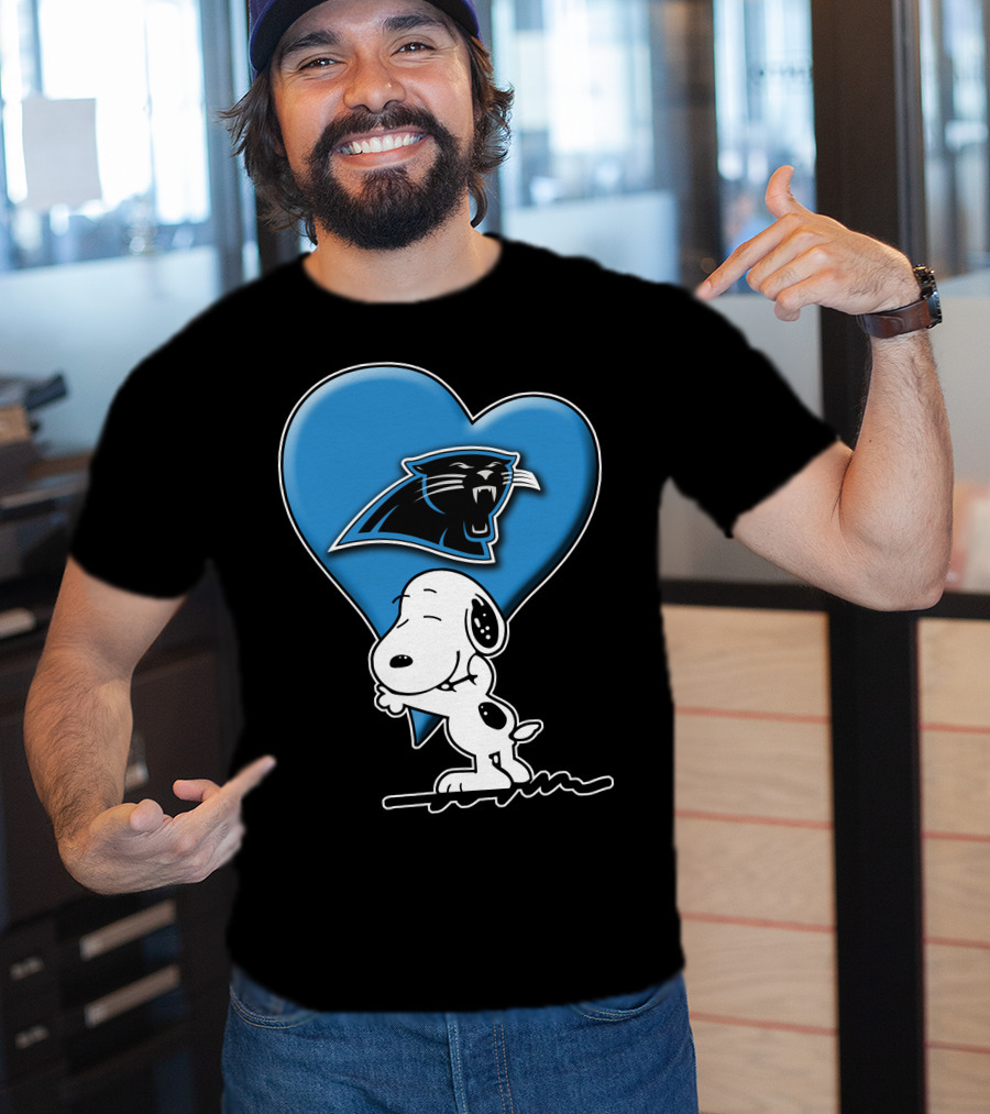 Snp V1 Carolina Panthers Love Snoopy Hugging Blue Heart T-Shirt
