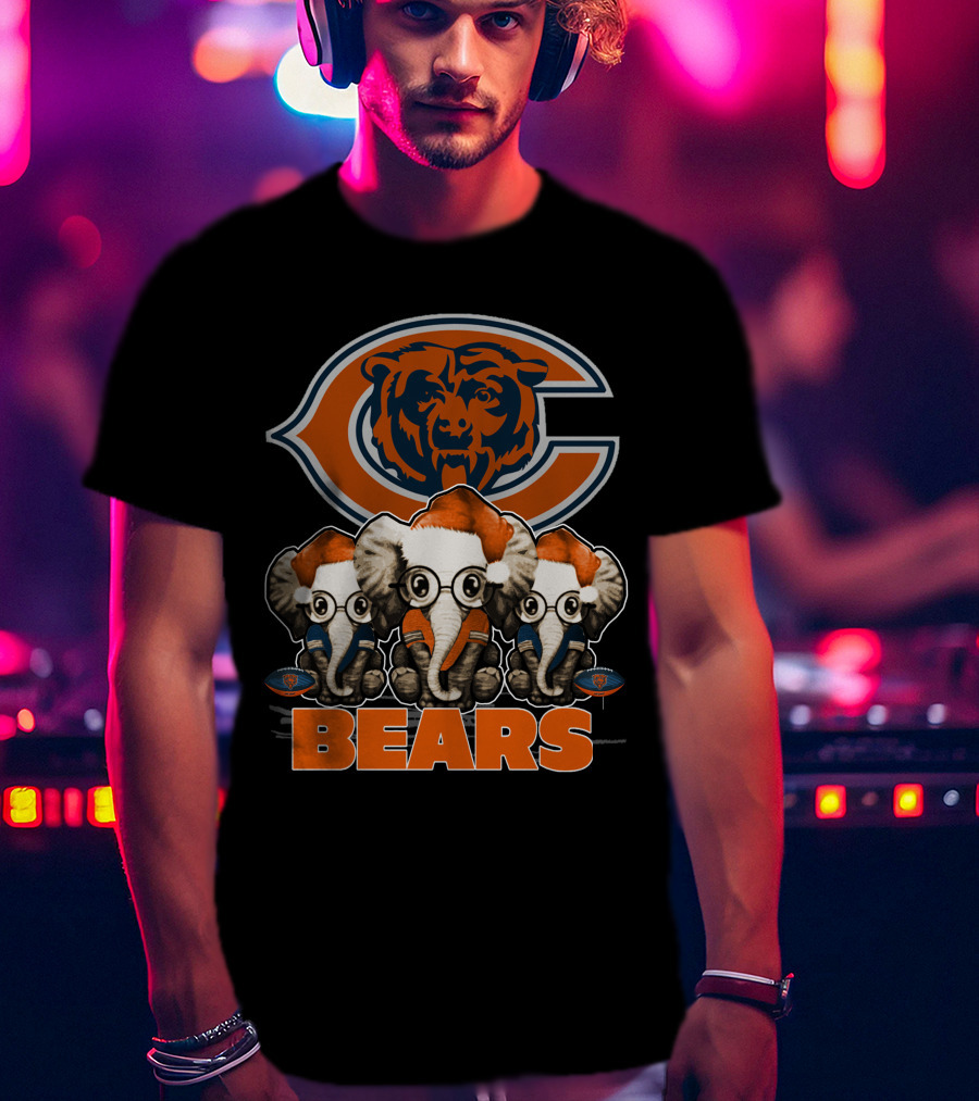 CHICAGO BEARS Christmas Elephants With Santa Hats T-Shirt