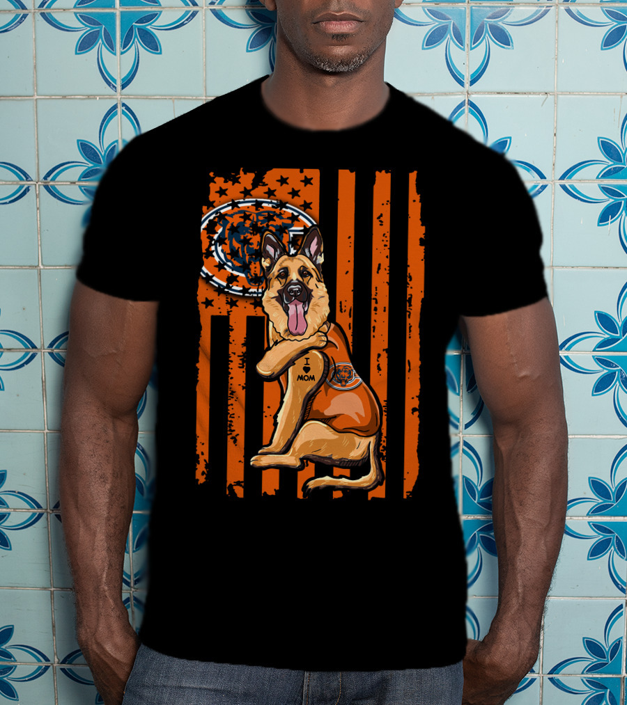 German Shepherd I Mom Chicago Bears Fan American Flag T-Shirt