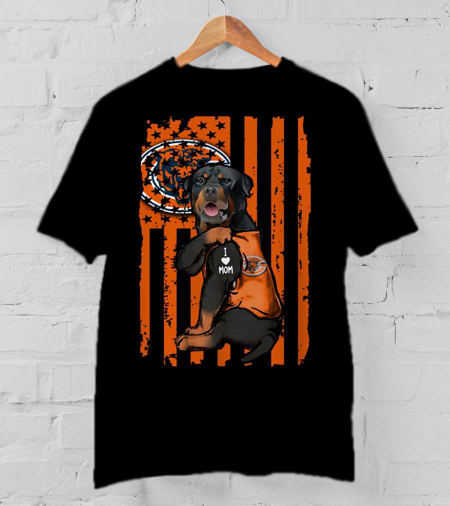 Rottweiler I Mom Chicago Bears Flag T-Shirt