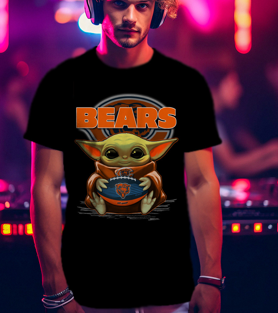 Yoda BEARS Football Chicago Baby Holding Football T-Shirt