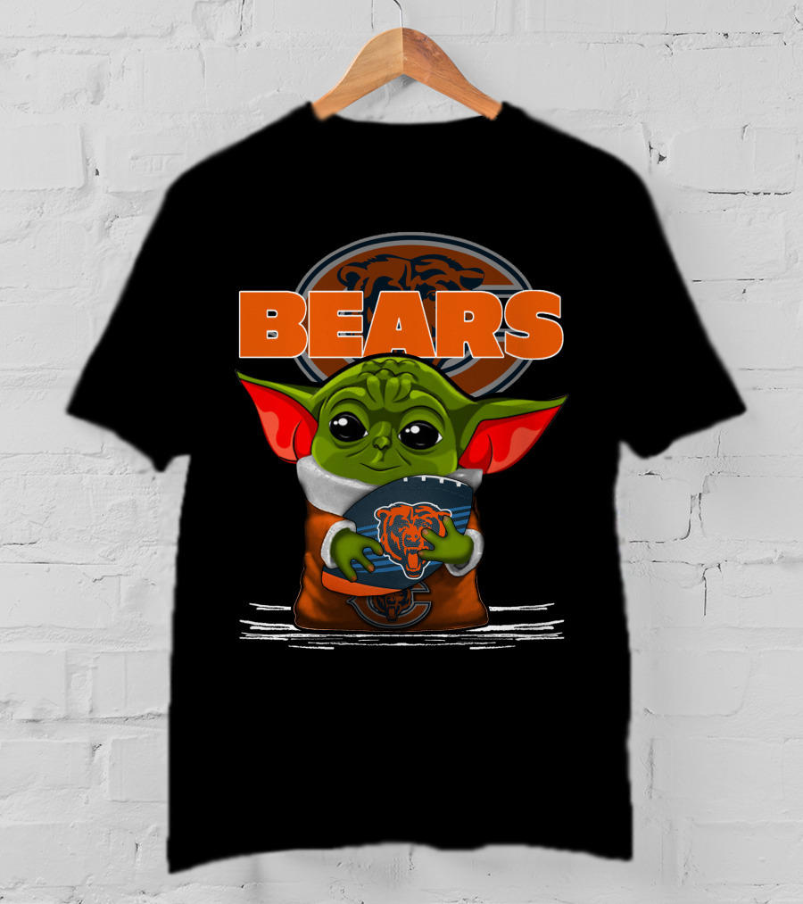 BEARS Yoda Holding Football Chicago T-Shirt