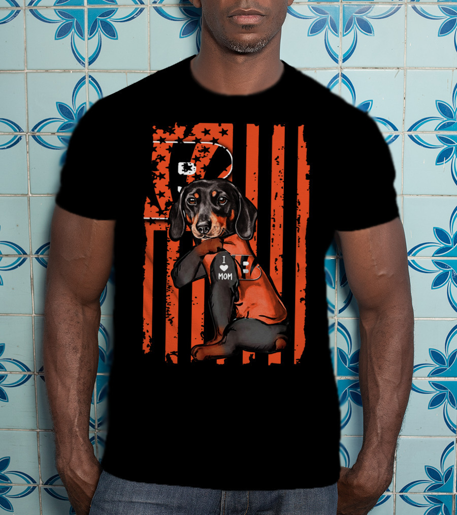 Dachshund I Love Mom Cincinnati Bengals Fan Gear T-Shirt
