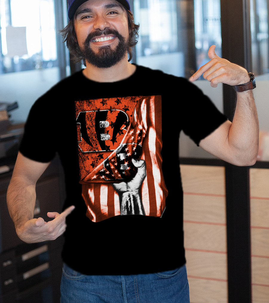 Bengals Logo Stars And Stripes Grunge Flag Cincinnati Bengals T-Shirt