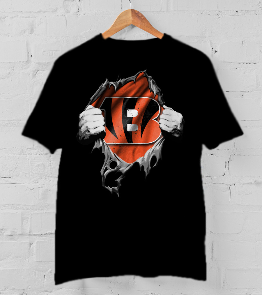 Torn Cincinnati Bengals Logo With Tiger Stripe Effect T-Shirt
