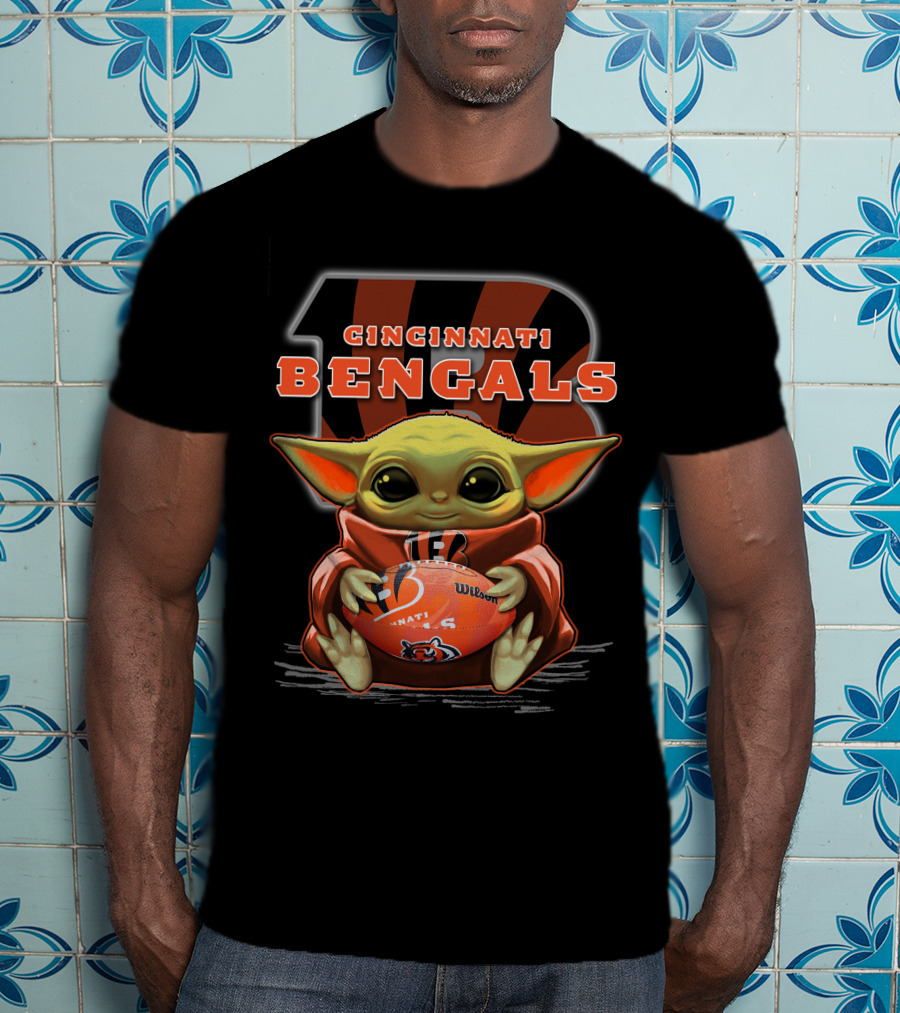 CINCINNATI BENGALS Baby Yoda Football T-Shirt
