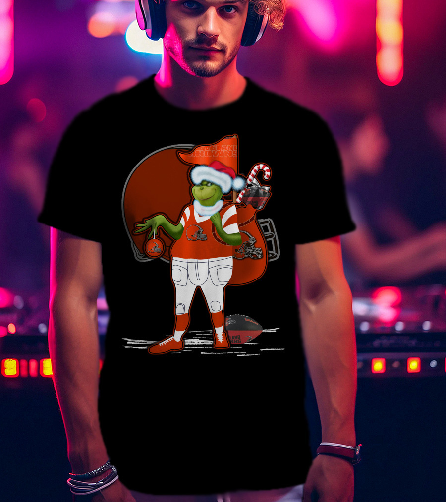 Grinchxmas Cleveland Browns Festive Football Santa With Helmet And Candy Cane T-Shirt