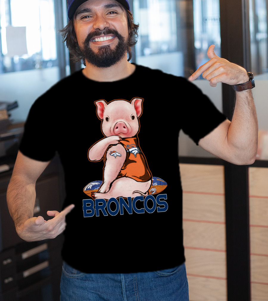 DENVER BRONCOS Pig Football T-Shirt