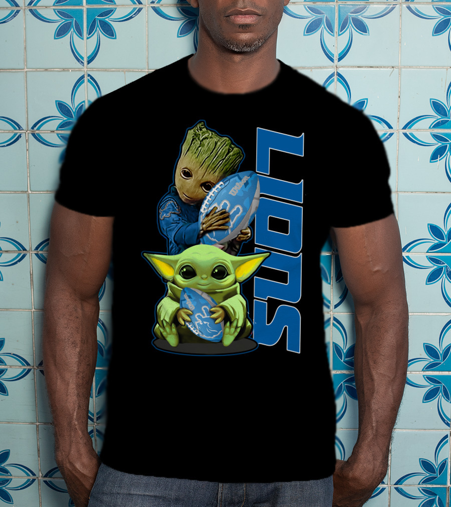 Grzd DETROIT LIONS Baby Groot And Baby Yoda With Football T-Shirt