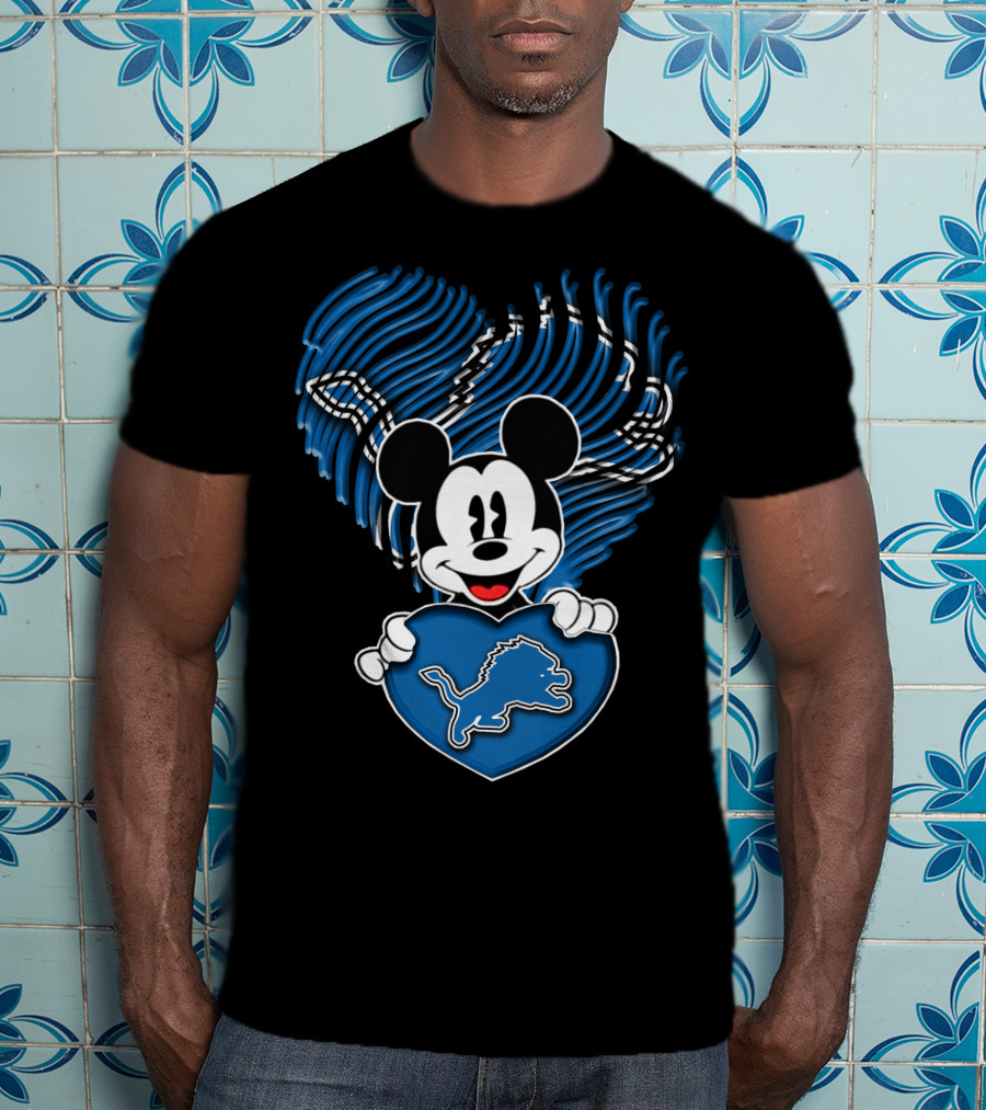 Mickey Mouse Heart Detroit Lions Fan T-Shirt