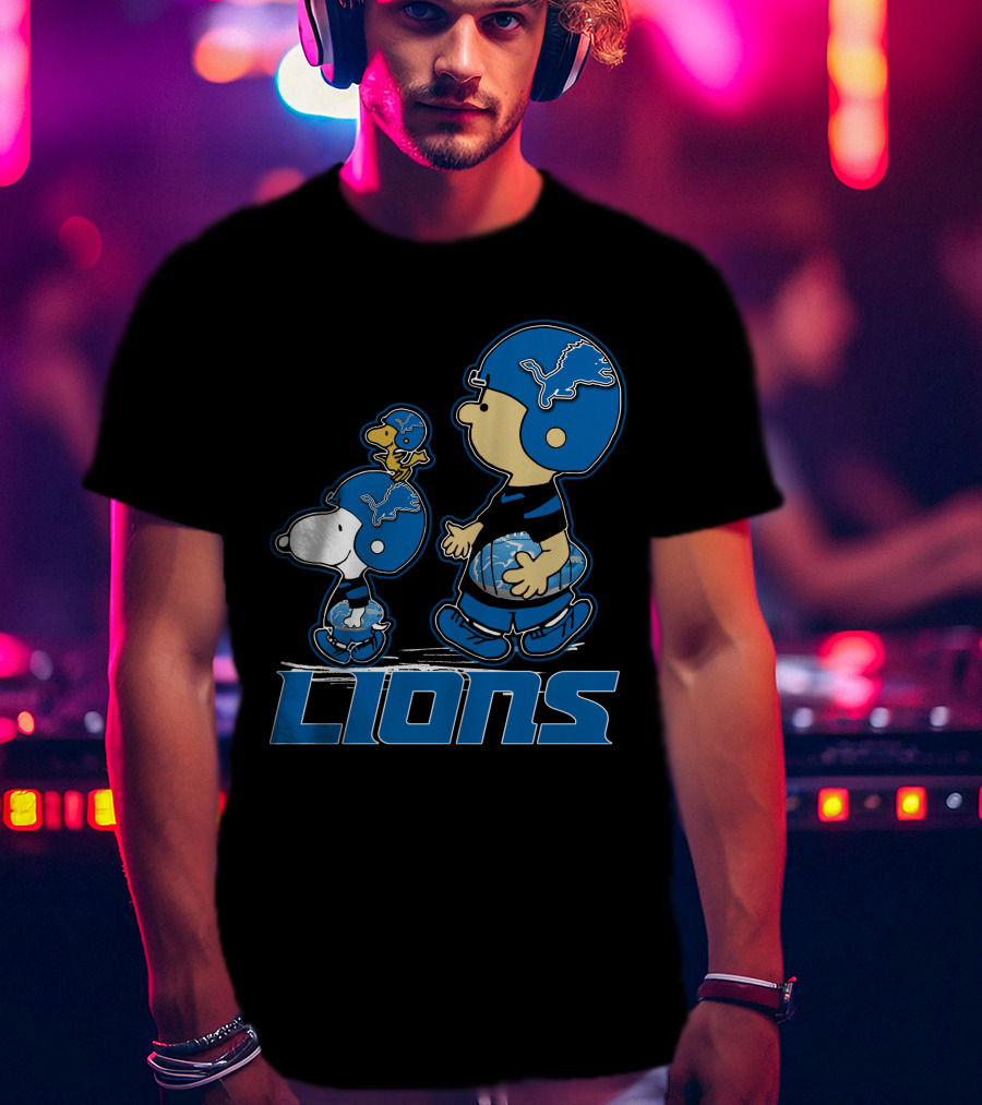 Snpfootball Detroit Lions Peanuts Characters With Lions Helmets T-Shirt