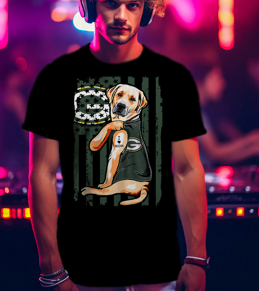 Labrador Retriever I Love Mom Green Bay Packers Fan T-Shirt