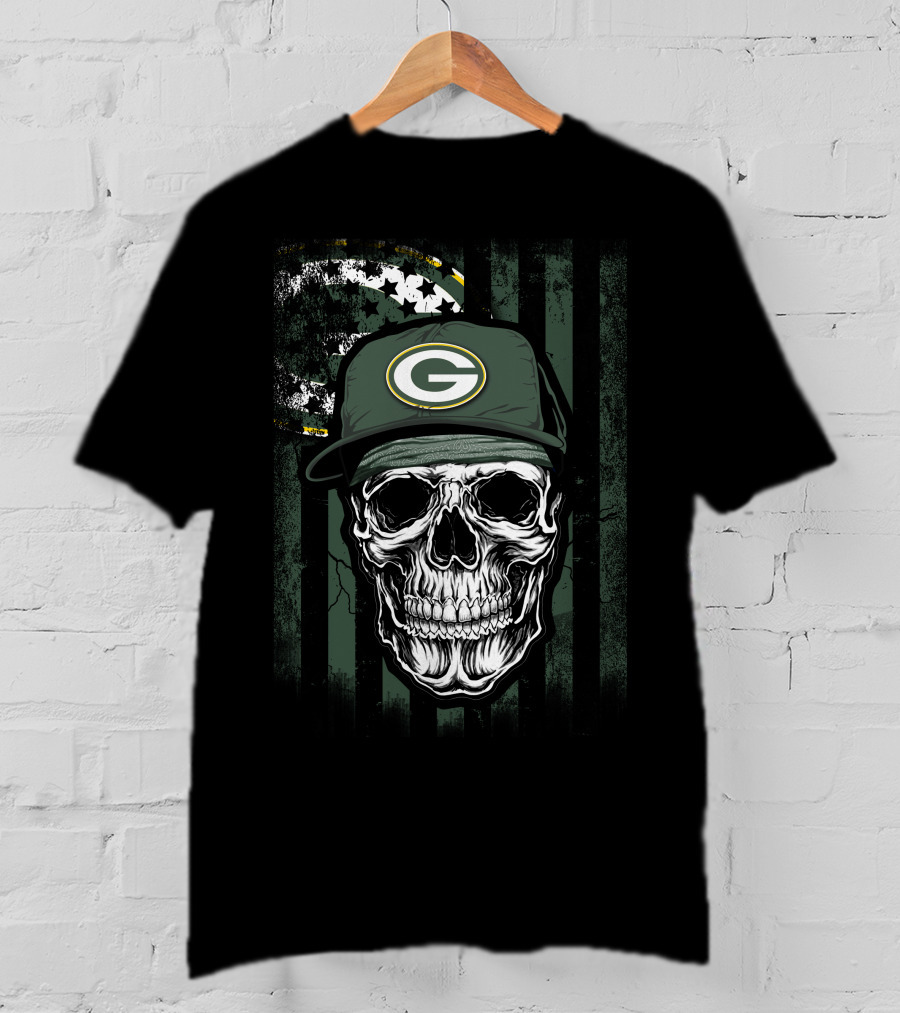 Skull Green Bay Packers Hat With American Flag Background T-Shirt