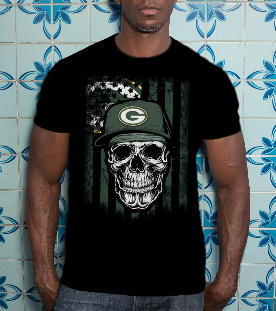 Skull Green Bay Packers Hat With American Flag Background T-Shirt