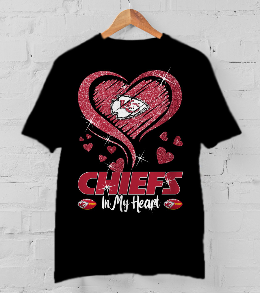 Kansas City Chiefs Love Glitter Heart Sparkle T-Shirt