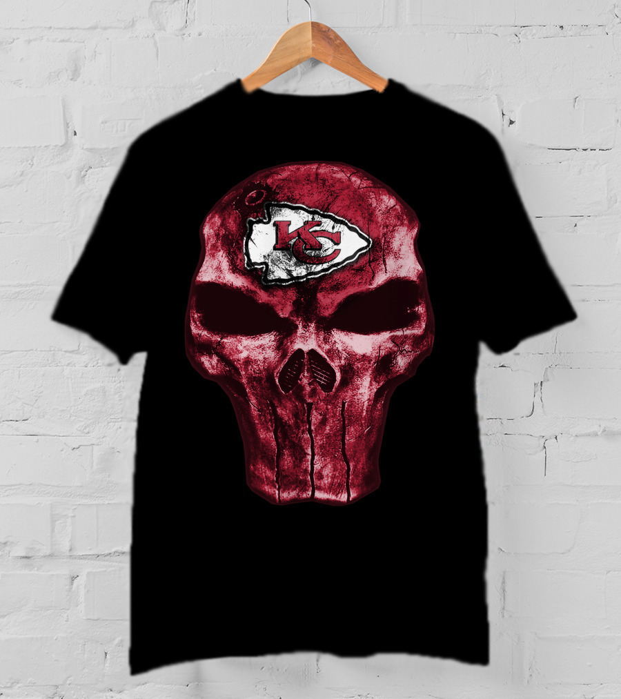 Skull Design Featuring Kansas City Chiefs T-Shirt