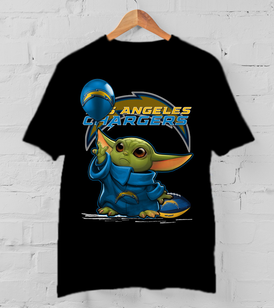 Yoda Los Angeles Chargers Football Balloon Among Stars T-Shirt
