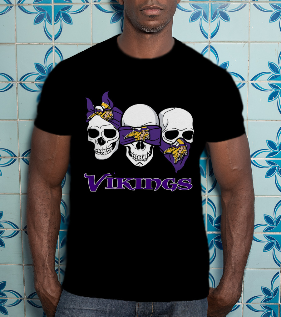Vikings 3 Skull Bandana Purple Gold T-Shirt