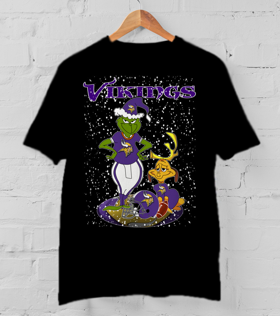 Grinchxmas Minnesota Vikings Football Holiday Scene T-Shirt