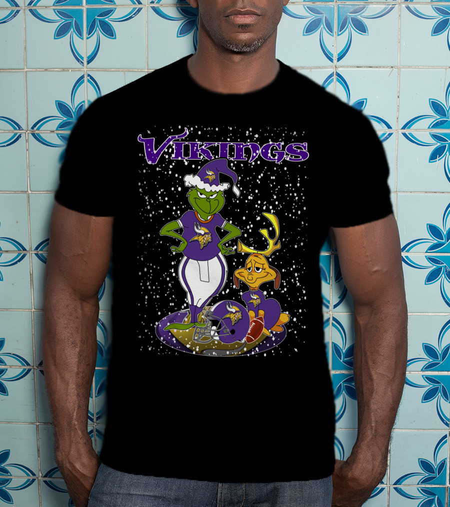 Grinchxmas Minnesota Vikings Football Holiday Scene T-Shirt